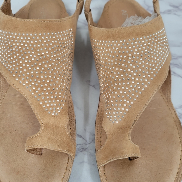 Aerosoles Women's Handbook Sandal Studded Leather - Picture 2 of 12